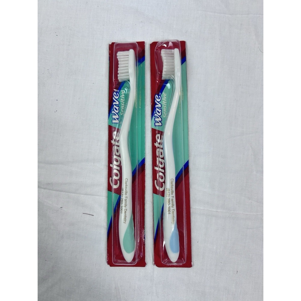 2 Colgate Wave Sensitive Toothbrushes (light blue and light green) NOS